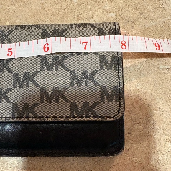 Michael Kors Natalie Heritage Signature Logo Wallet - Picture 7 of 12